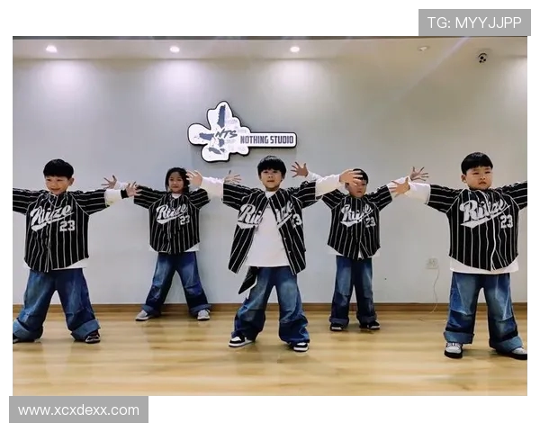 成都街舞队荣登街舞战术排行榜第一名引领潮流风尚